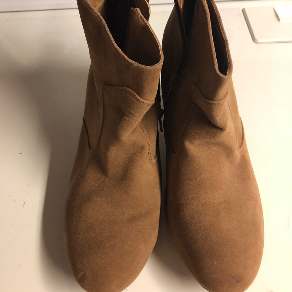 Ankle booties